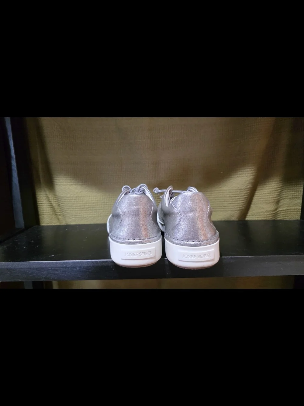 Josef Seibel Metallic Gray Low-Top Sneakers